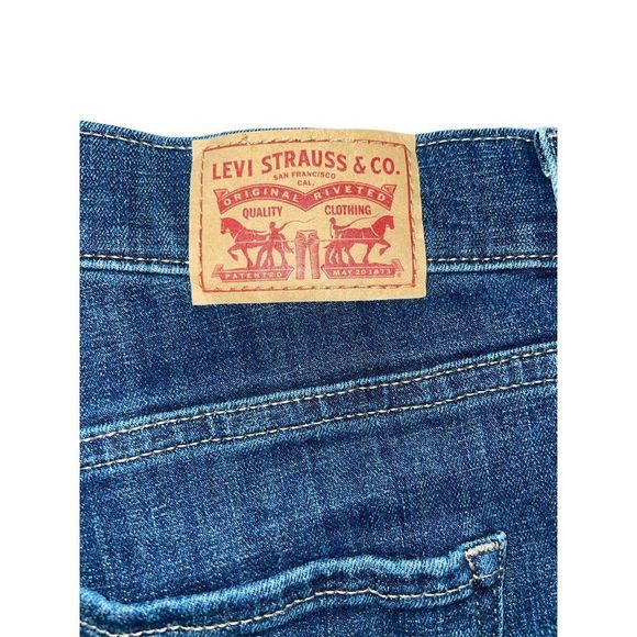 ❌SOLD❌ Levi’s Strauss & Company Classic Straight Size 6 - Picture 5 of 7